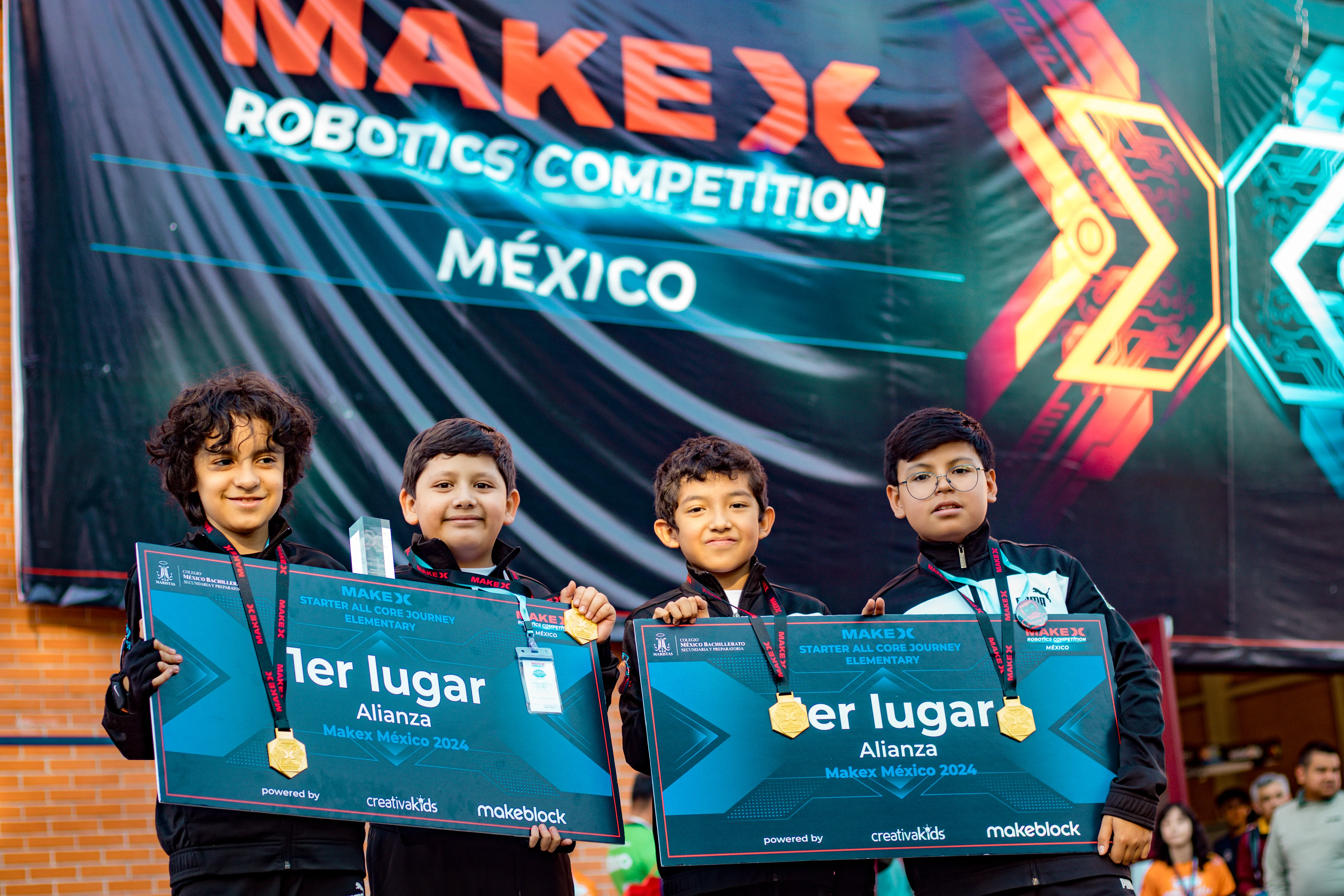 Equipo de primaria campeón nacional MakeX 2024