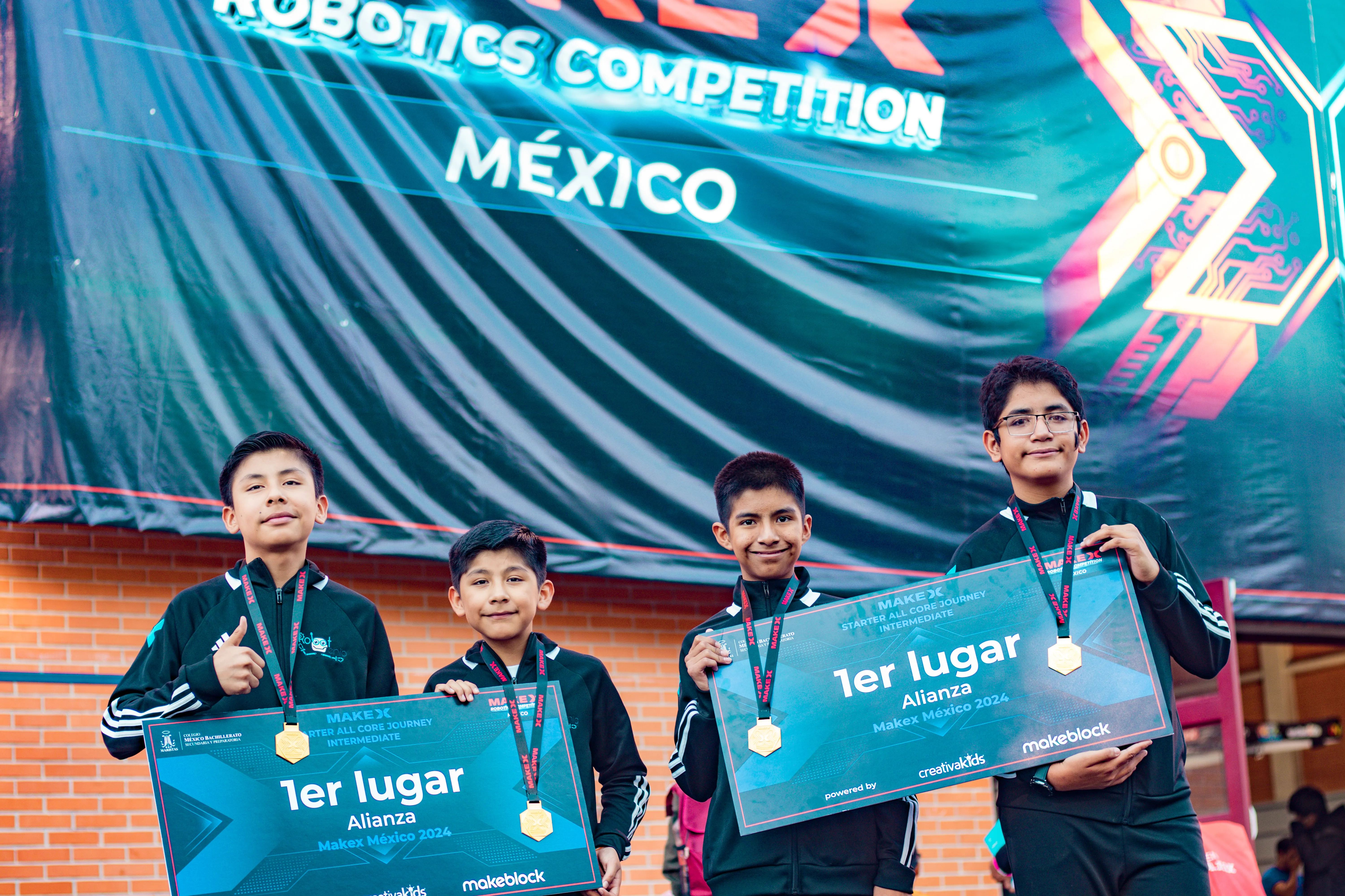Equipo de secundaria campeón nacional MakeX 2024