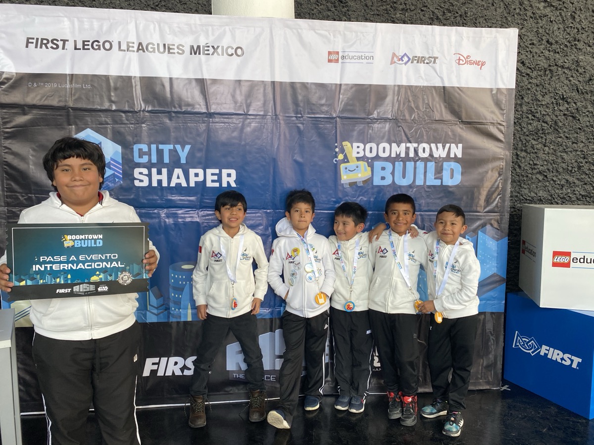 Primer Lugar Nacional en FIRST Lego League Junior