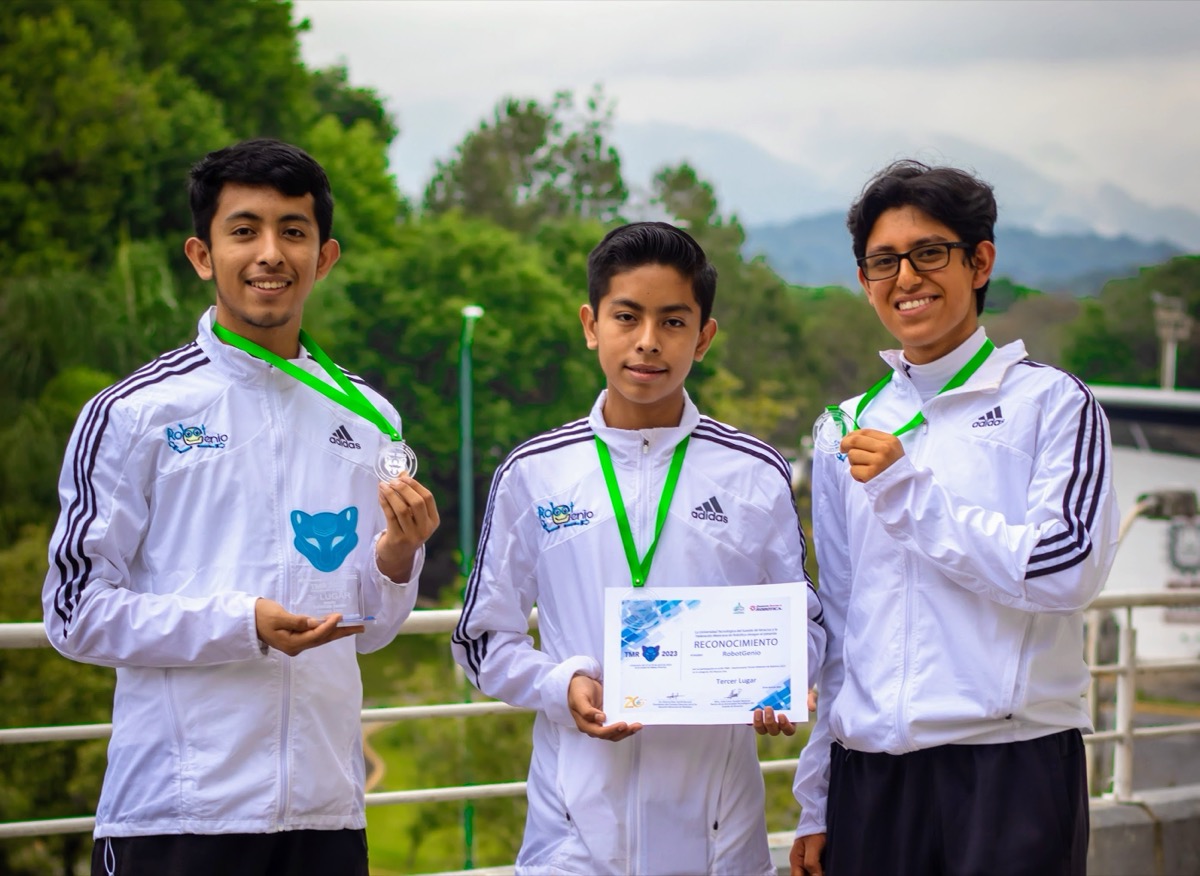 Tercer Lugar en el Torneo Nacional de Robótica TMR